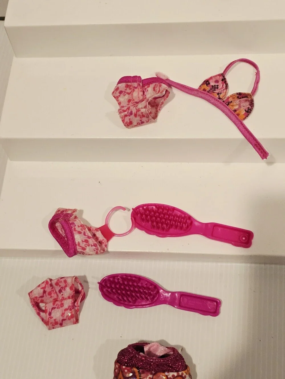 Vintage Barbie Mermaid Tale Doll Swimsuit and Accessories Set